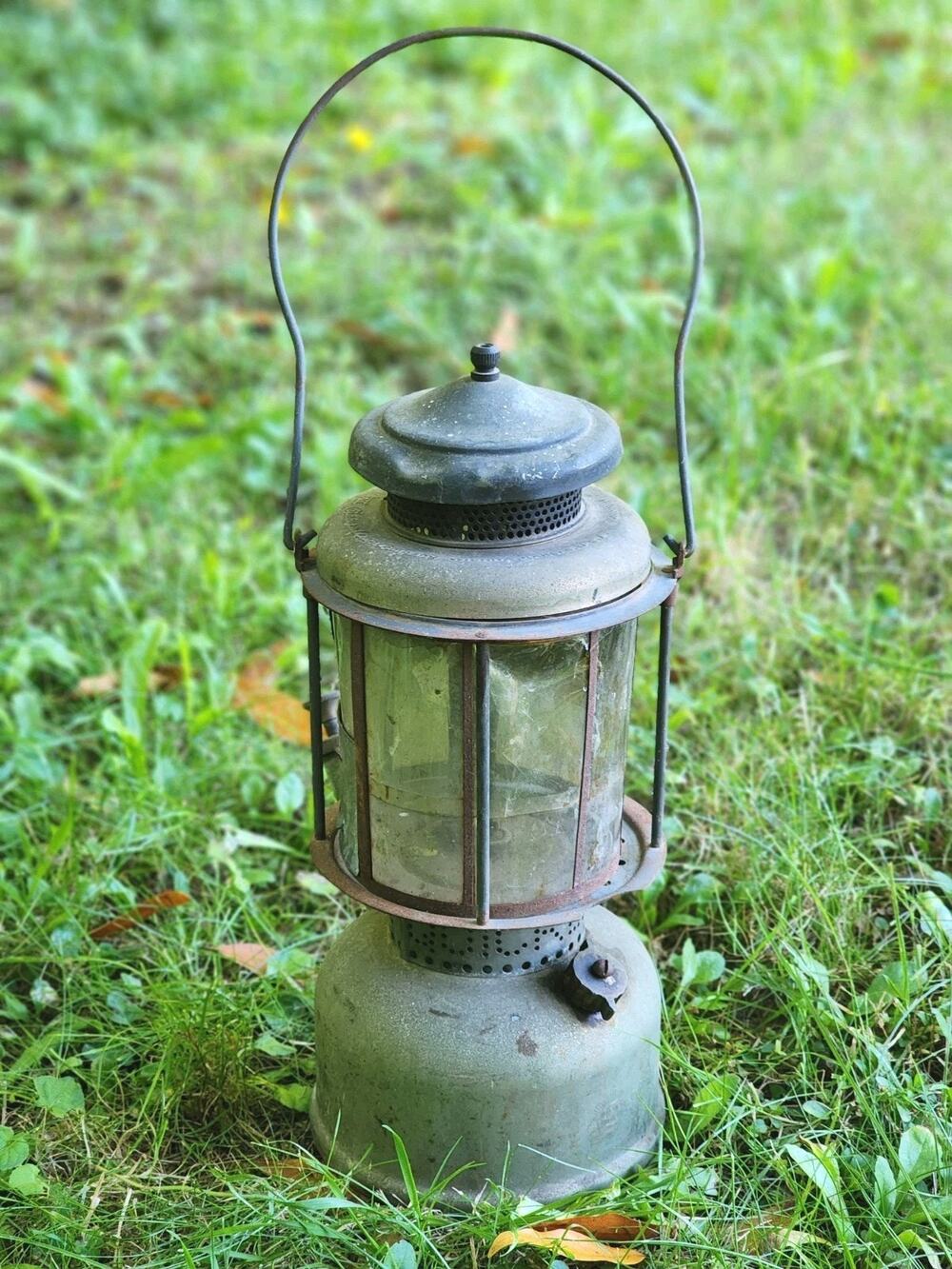 Vintage Coleman Quick-Lite Lantern 1920s Sunshine of Night W MICA SHADE